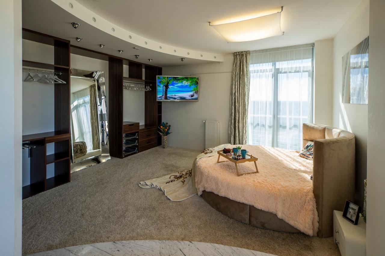 Skyhouse Riga Private Penthouse And Spa Dış mekan fotoğraf